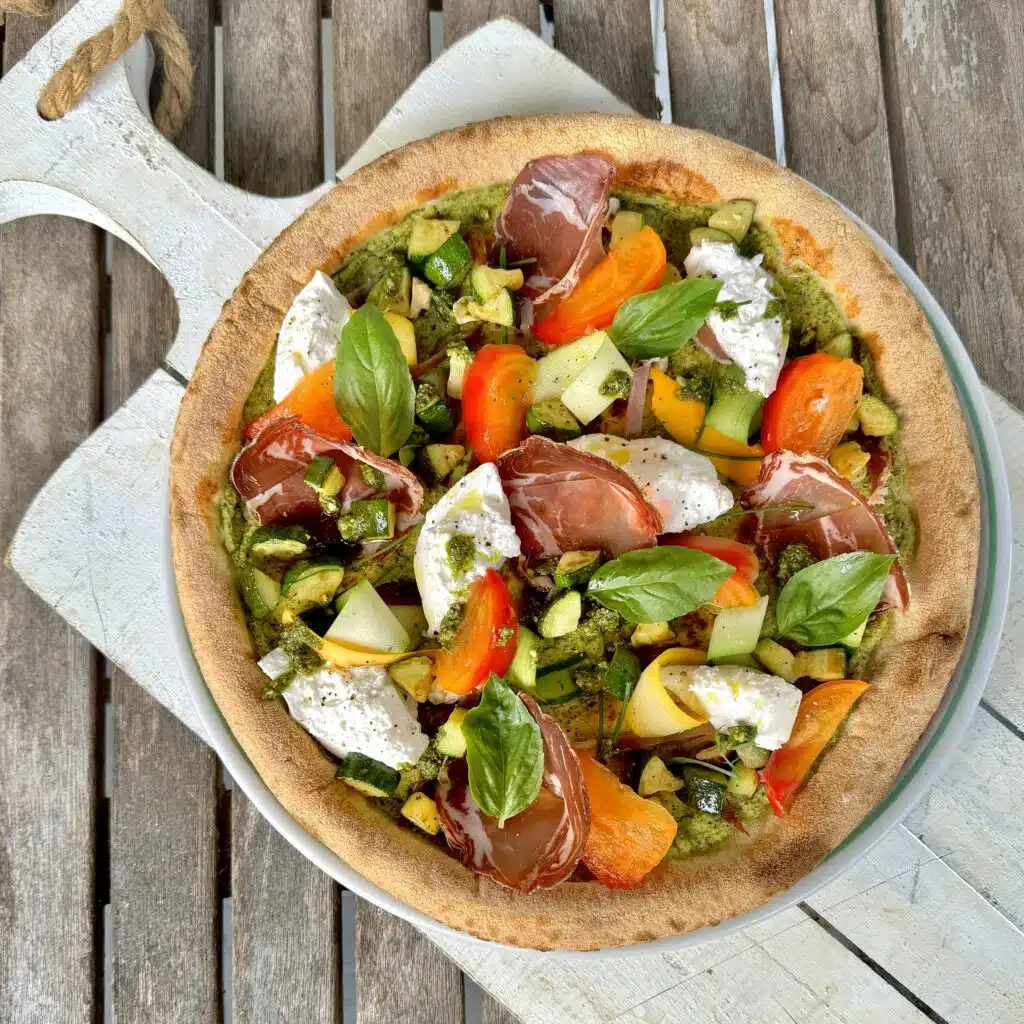 Pizza à la Courgette, Coppa et Burrata : Une Délicatesse Italienne Le Blog de recettes de mypizzateacher