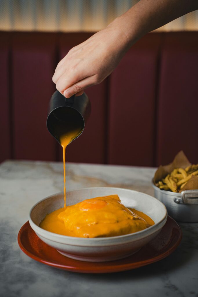 Sauce au Curry : Une Explosion de Saveurs Épicées Sauce Curry 1 683x1024
